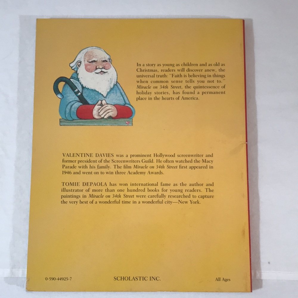 “Miracles on 34th Street”-Paper Back by: V. Davies - Picture 2 of 8
